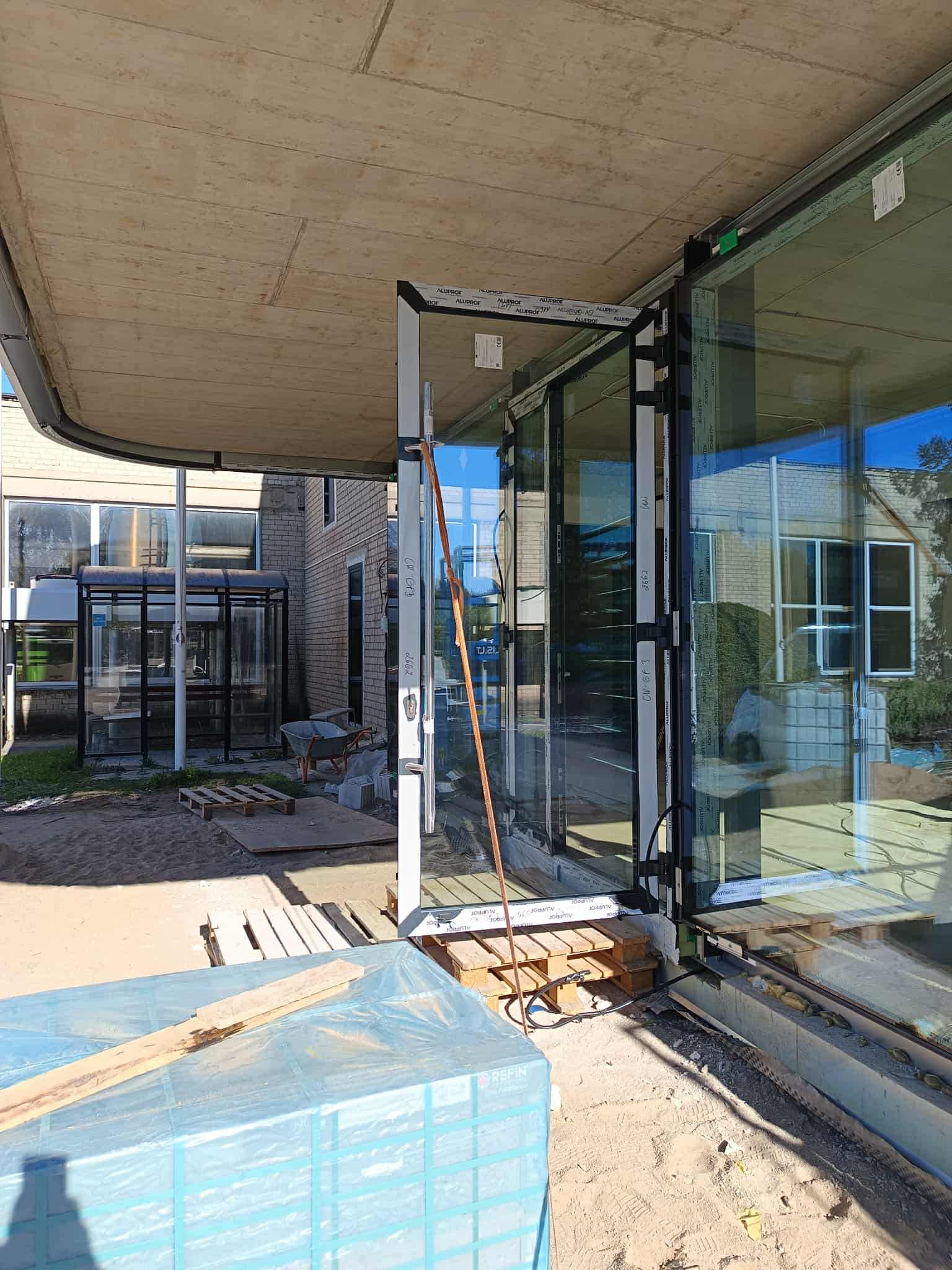 aluminum doors that are fire retardant